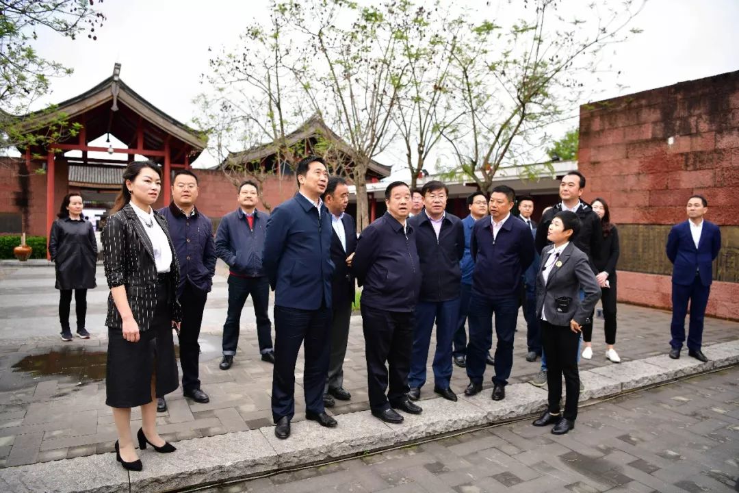 阆中市委最新领导班子，自然美景探索之旅的领航者