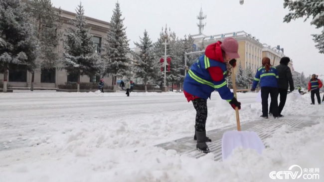 中国最北城市漠河降雪，冬日童话正式启动