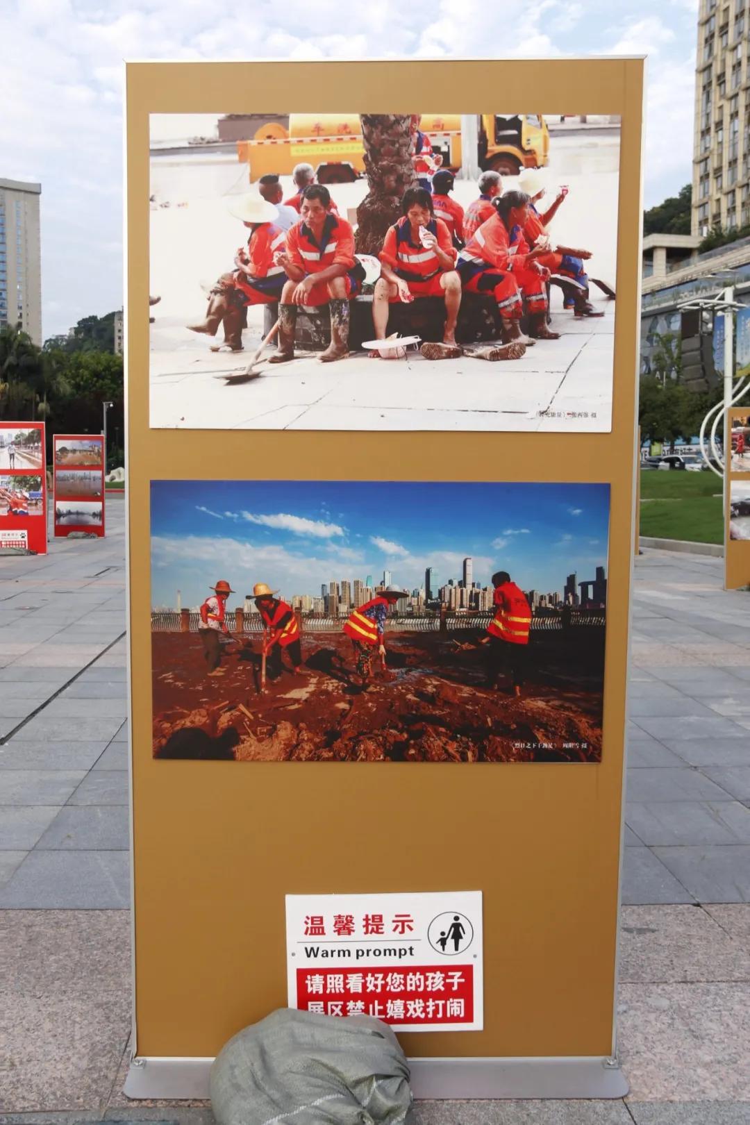 男子划橡皮艇从湖南赴上海，水上温情之旅启程