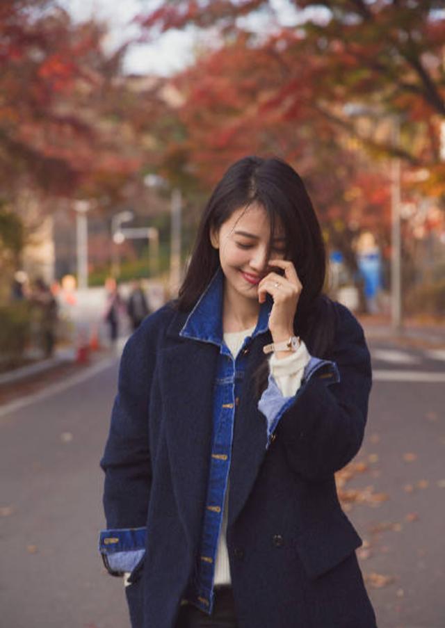 高圆圆最新动态揭秘，小巷深处的独特风味探索之旅