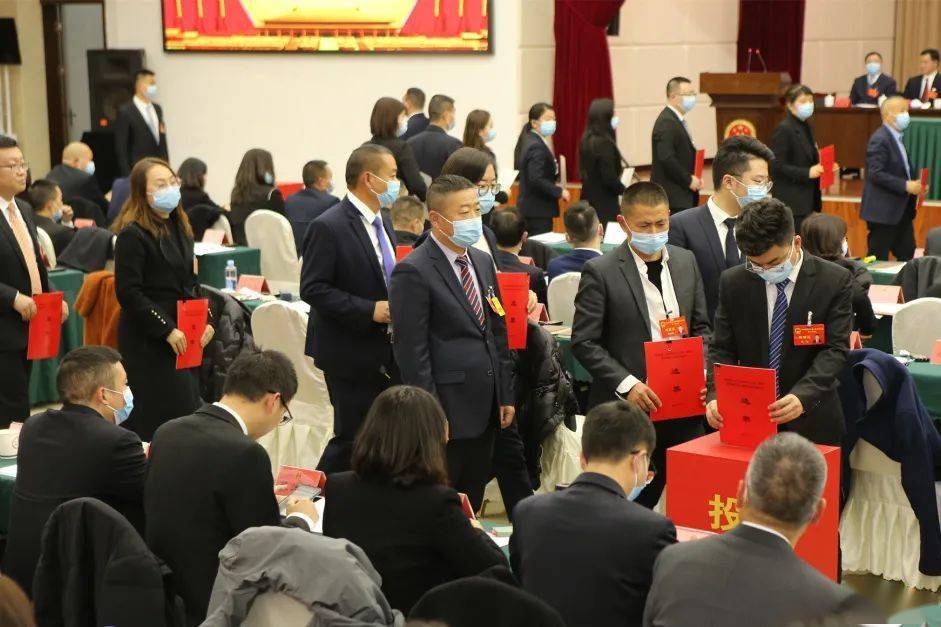 雅安市人大最新任命，变化带来的自信与成就感展望